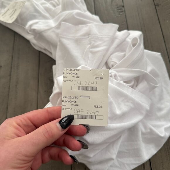 NWT Velvet by Graham & Spencer Jenny Graham Runyon Jersey Shirt White Large - Picture 4 of 4